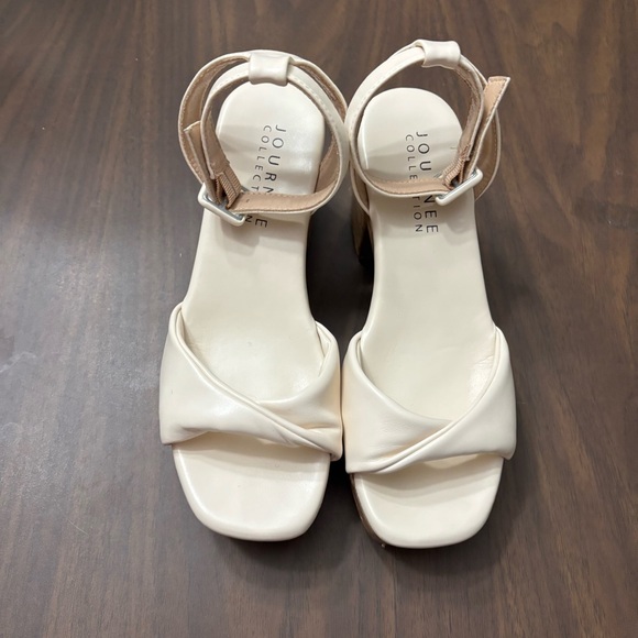 Journees collection platform ankle strap cream sandal 7 - Picture 6 of 11